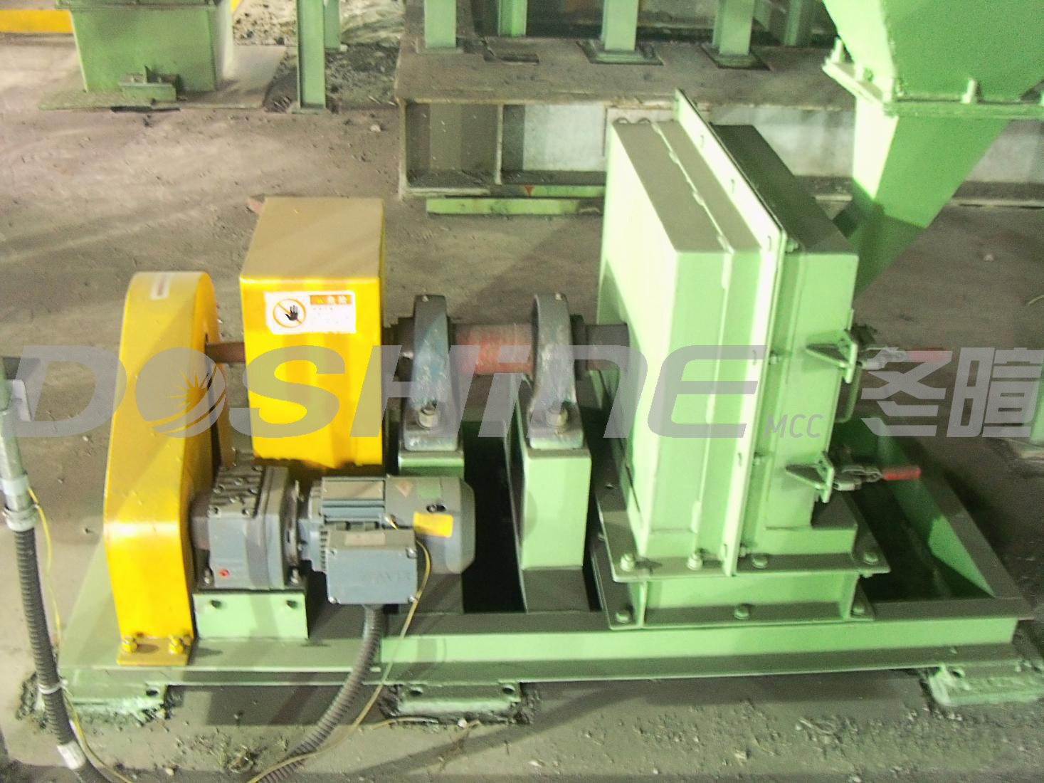 冬暄测控-Vertical rotary shrinking machine